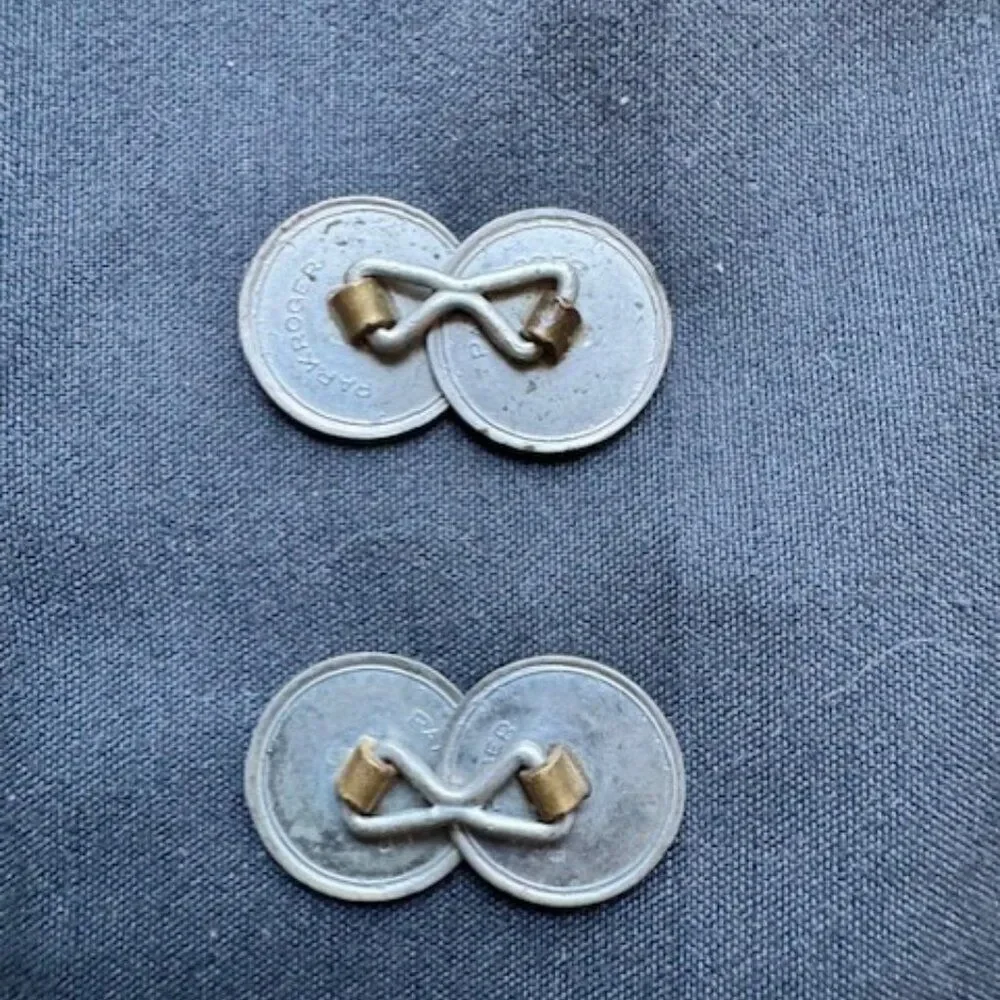 Vintage Park Rogers Silver Color Shield Emblem Cuff Links